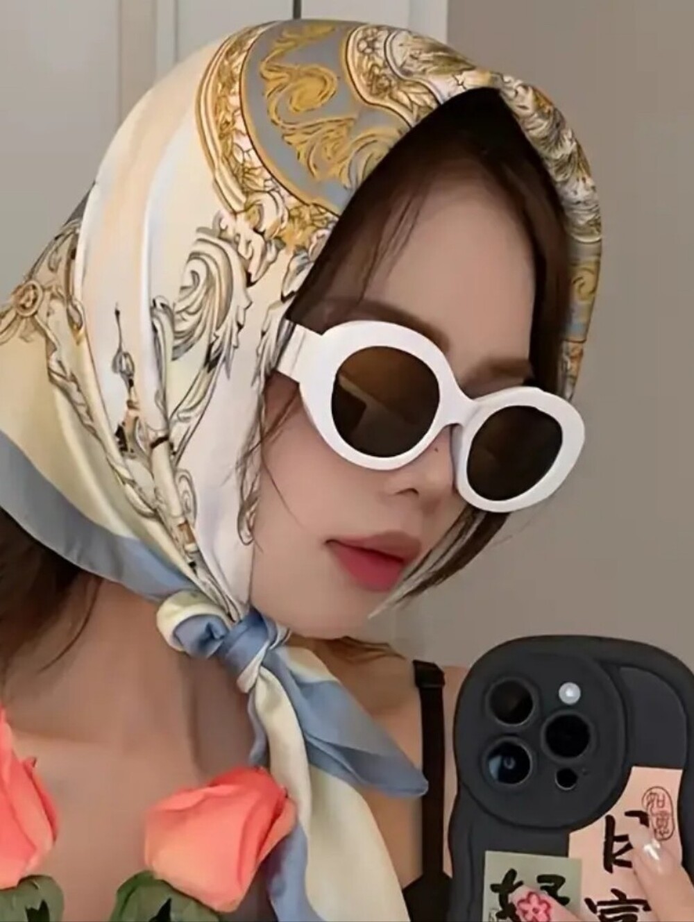 Silk-Feel Decorative Square Scarf in Pale Blue & Cream Head Scarf , 70×70cm - Picture 5 of 6